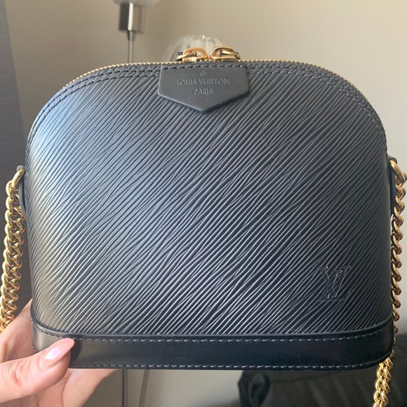 ✨SOLD✨Louis Vuitton Alma Mini (M51404) - Epi Noir - Picture 7 of 11